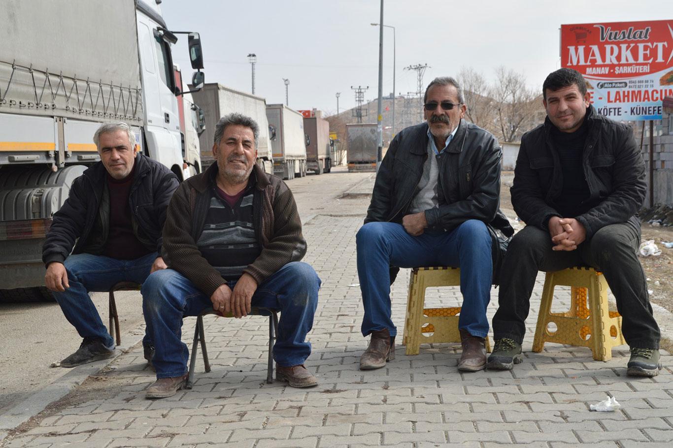 Gürbulak'ta 7 kilometrelik TIR kuyruğu oluştu
